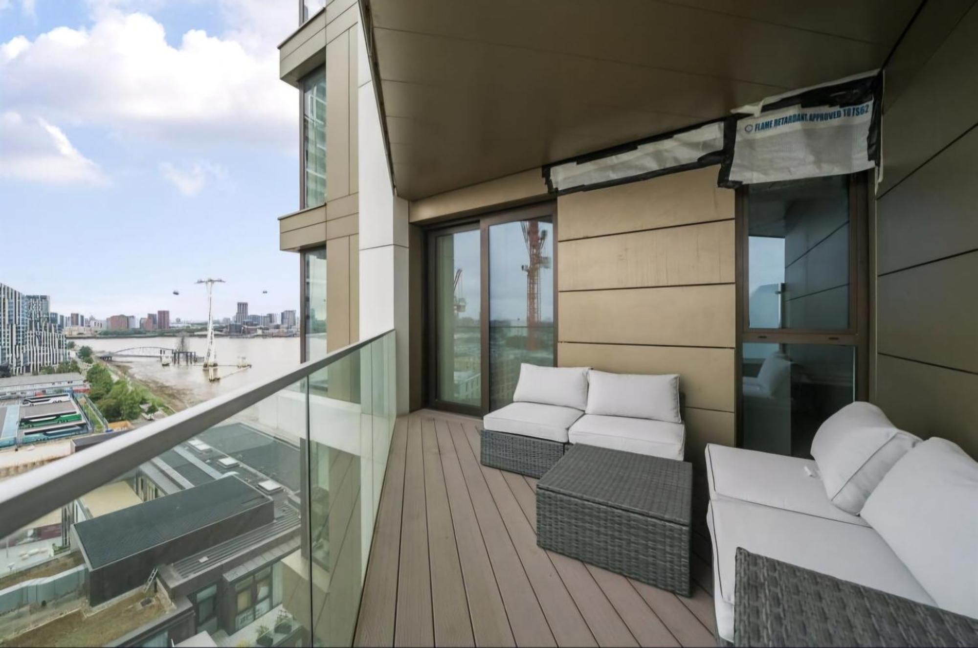 Greenwich Peninsula 2 Bed Flat *